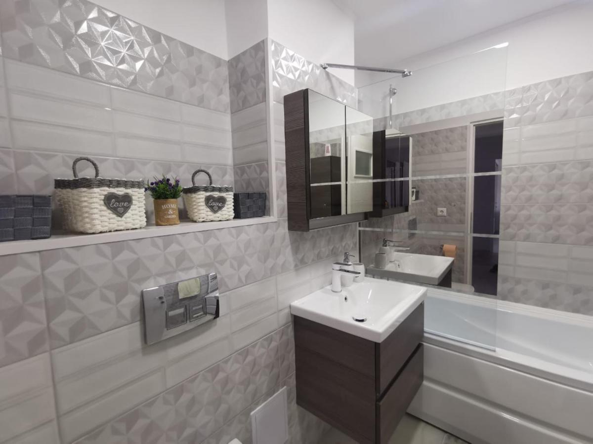 Apartament Regim Hotelier Deva Exterior foto